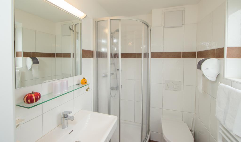 Hotel Pension Hubertus Zell am See Rom bilde